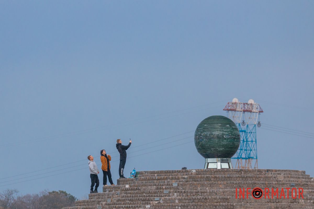 Немов сходинки у небо