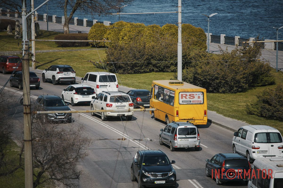 Затор у бік центру зі сторони Набережної Перемоги