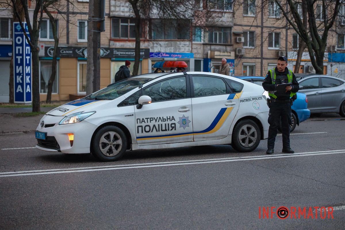 На месте работают патрульные