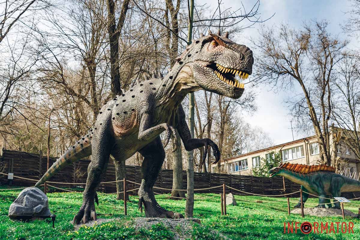 Скрили в кригу остаток добра,  Скрили в кригу остаток добра,