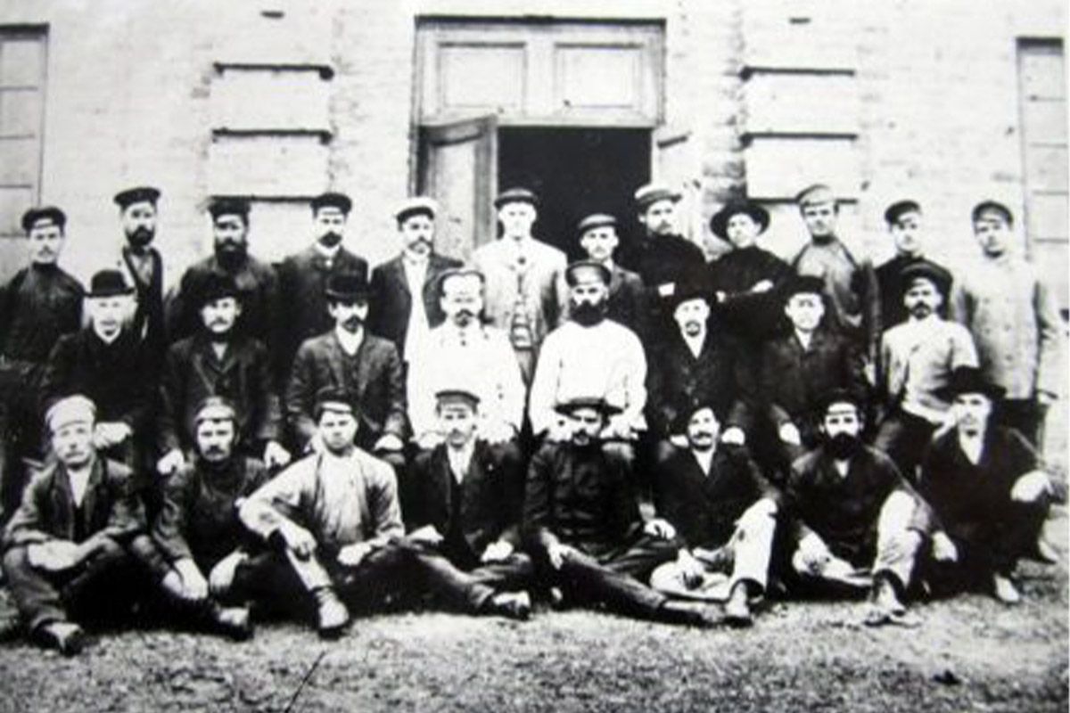 Рабочие и служащие Галковской рудни, 1902 год Рабочие и служащие Галковской рудни, 1902 год