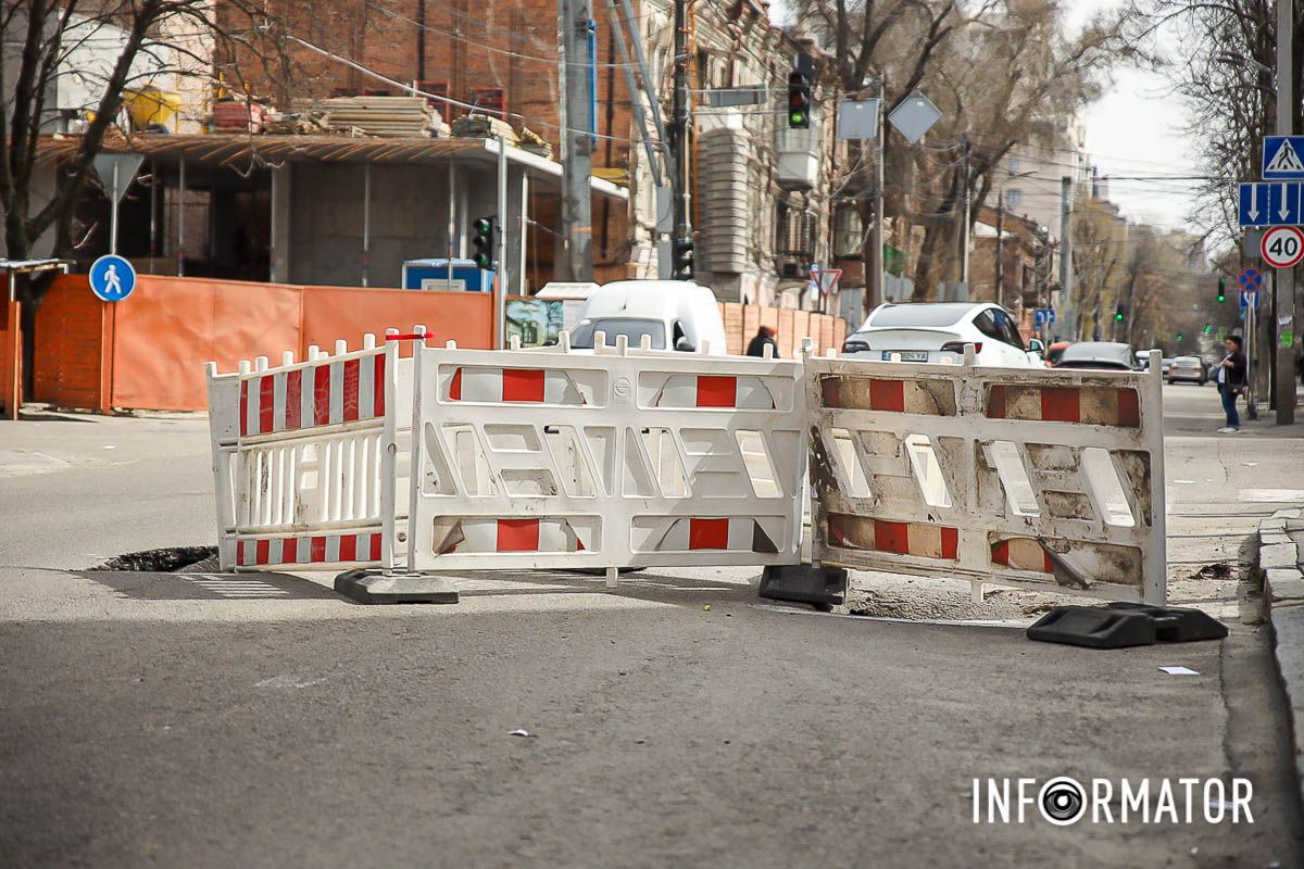 В понедельник, 1 апреля, в Днепре на перекрестке улиц Старокозацкой и Короленко затруднено движение транспорта В понедельник, 1 апреля, в Днепре на перекрестке улиц Старокозацкой и Короленко затруднено движение транспорта