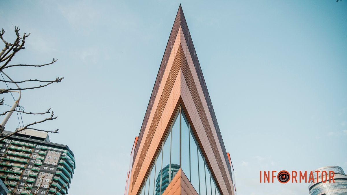 Погода на 2 квітня: у Дніпрі буде хмарно вдень й ясно ввечері