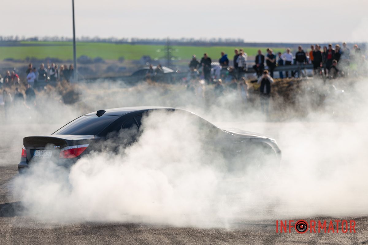 BMW M5 также уехал на минутку