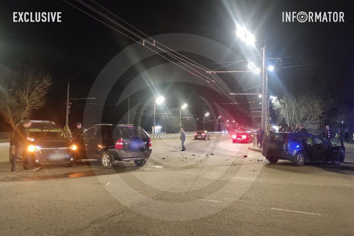 Зіштовхнулись Kia, Renault та Ford Зіштовхнулись Kia, Renault та Ford