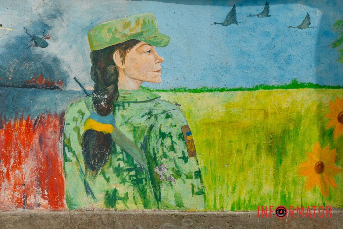 З одного боку можна побачити усе те жахіття, яке приніс “русській мір”