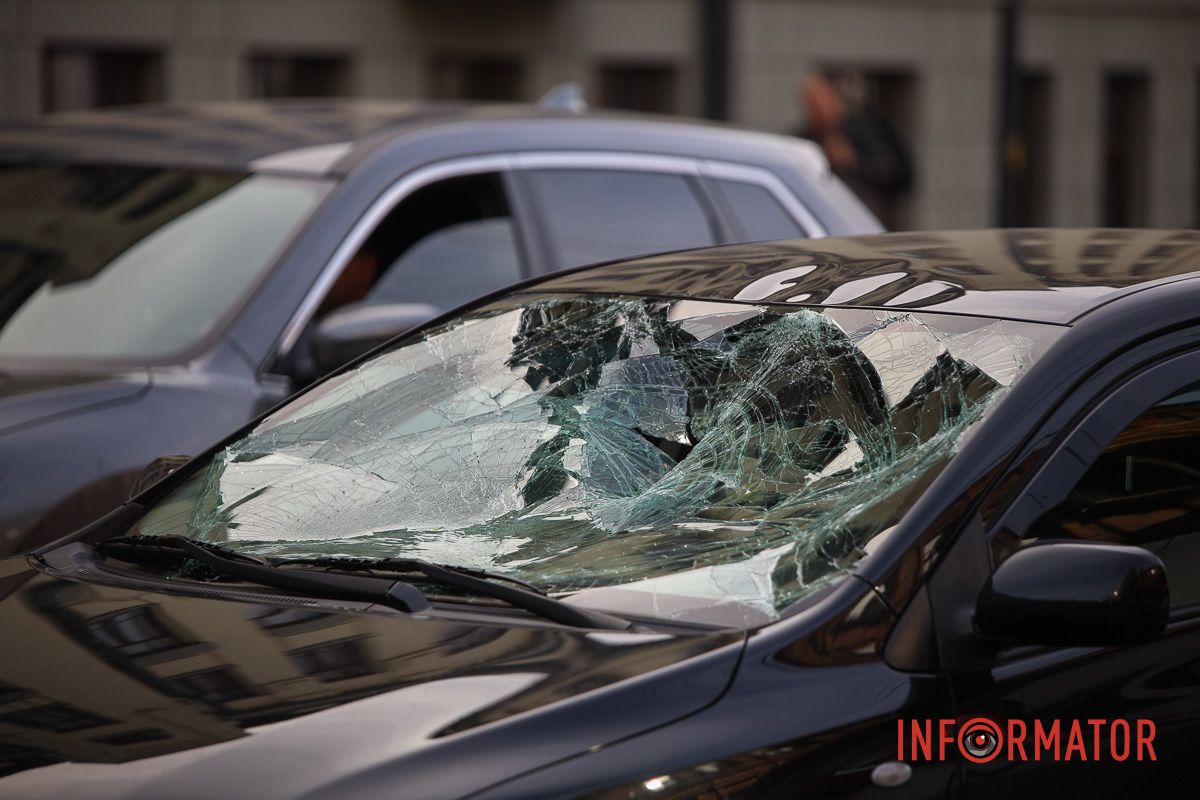 Разбитое стекло