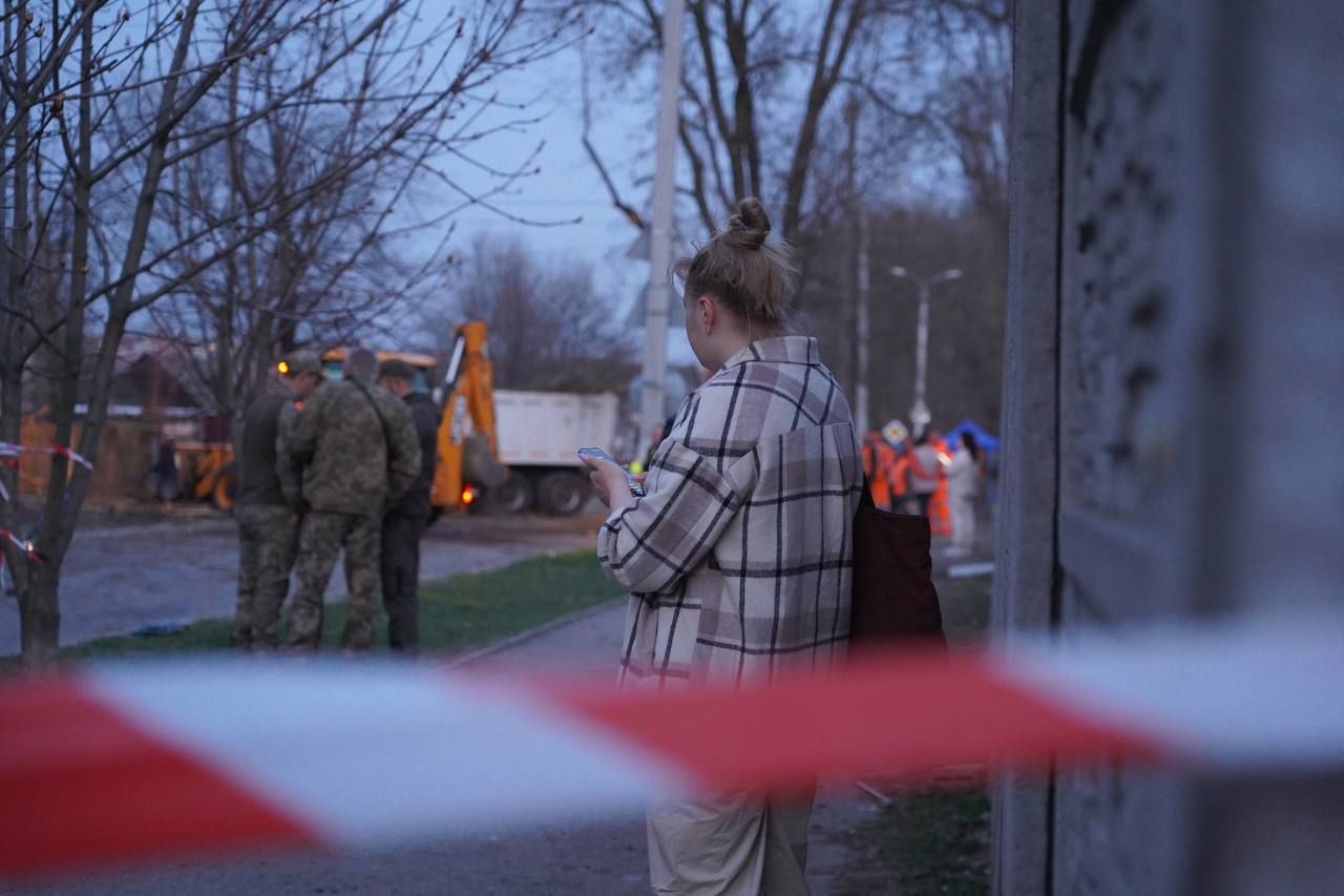 Шпиталізували 12 людей