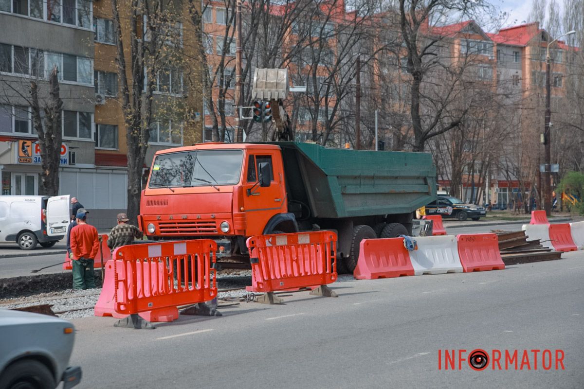 На перекрестке Богдана Хмельницкого и улицы 152-й Дивизии начались ремонтные работы