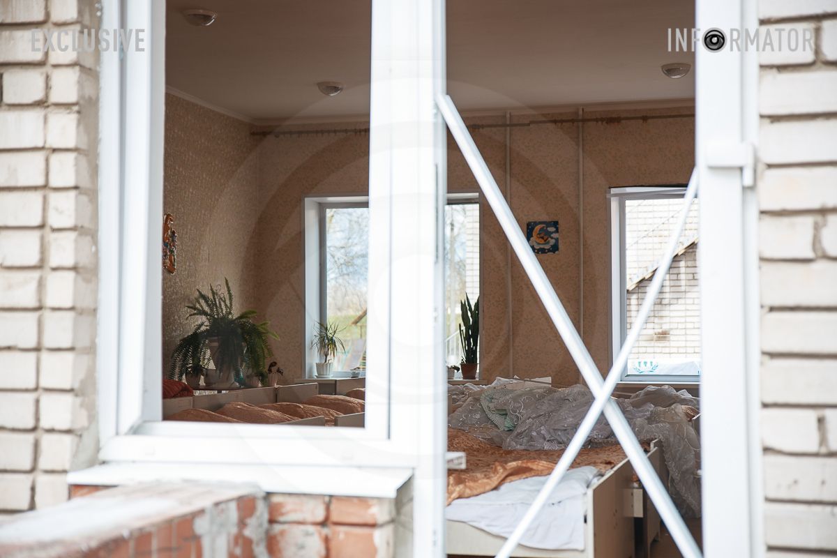 Выбило все окна