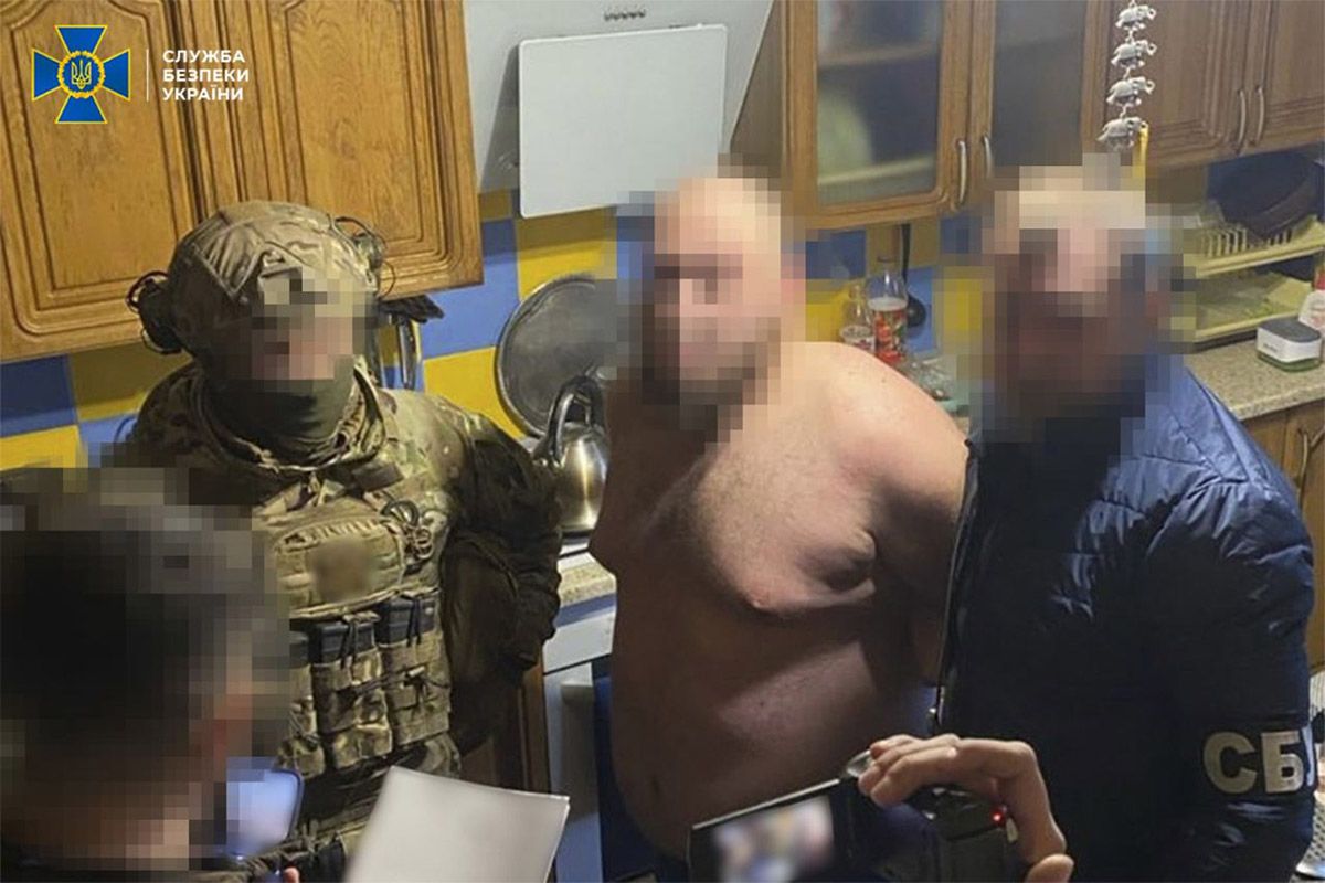СБУ і Національна поліція затримали рекетирів