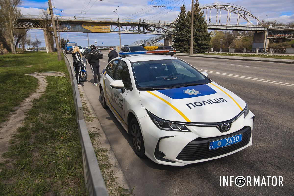 На місці працюють патрульні На місці працюють патрульні