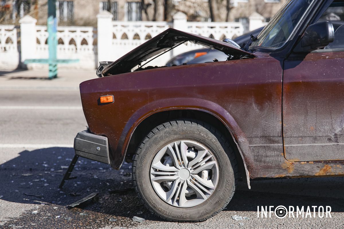 Попередньо, водію ВАЗ стало погано за кермом Попередньо, водію ВАЗ стало погано за кермом