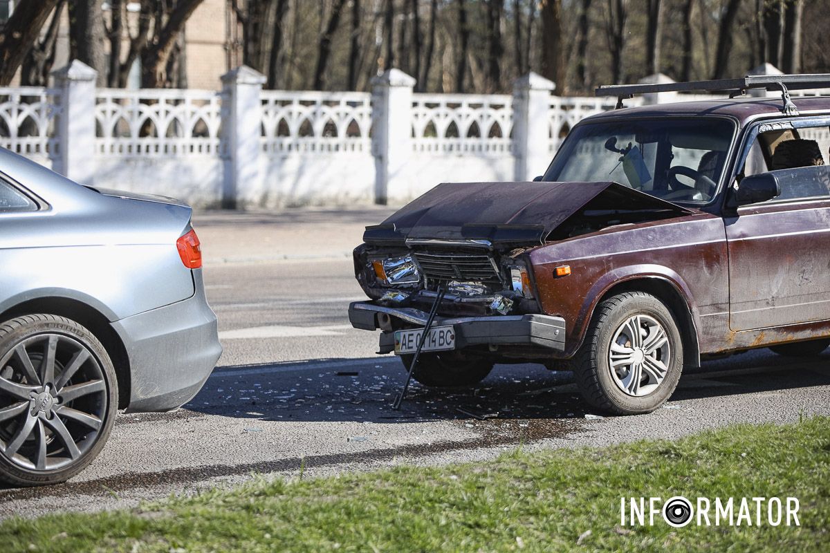 Водія ВАЗ шпиталізували Водія ВАЗ шпиталізували