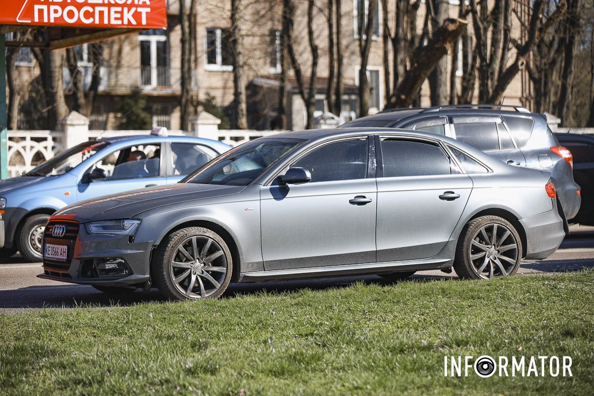 В районі перехрестя проспекту Олександра Поля та вулиці Гавриленка В районі перехрестя проспекту Олександра Поля та вулиці Гавриленка