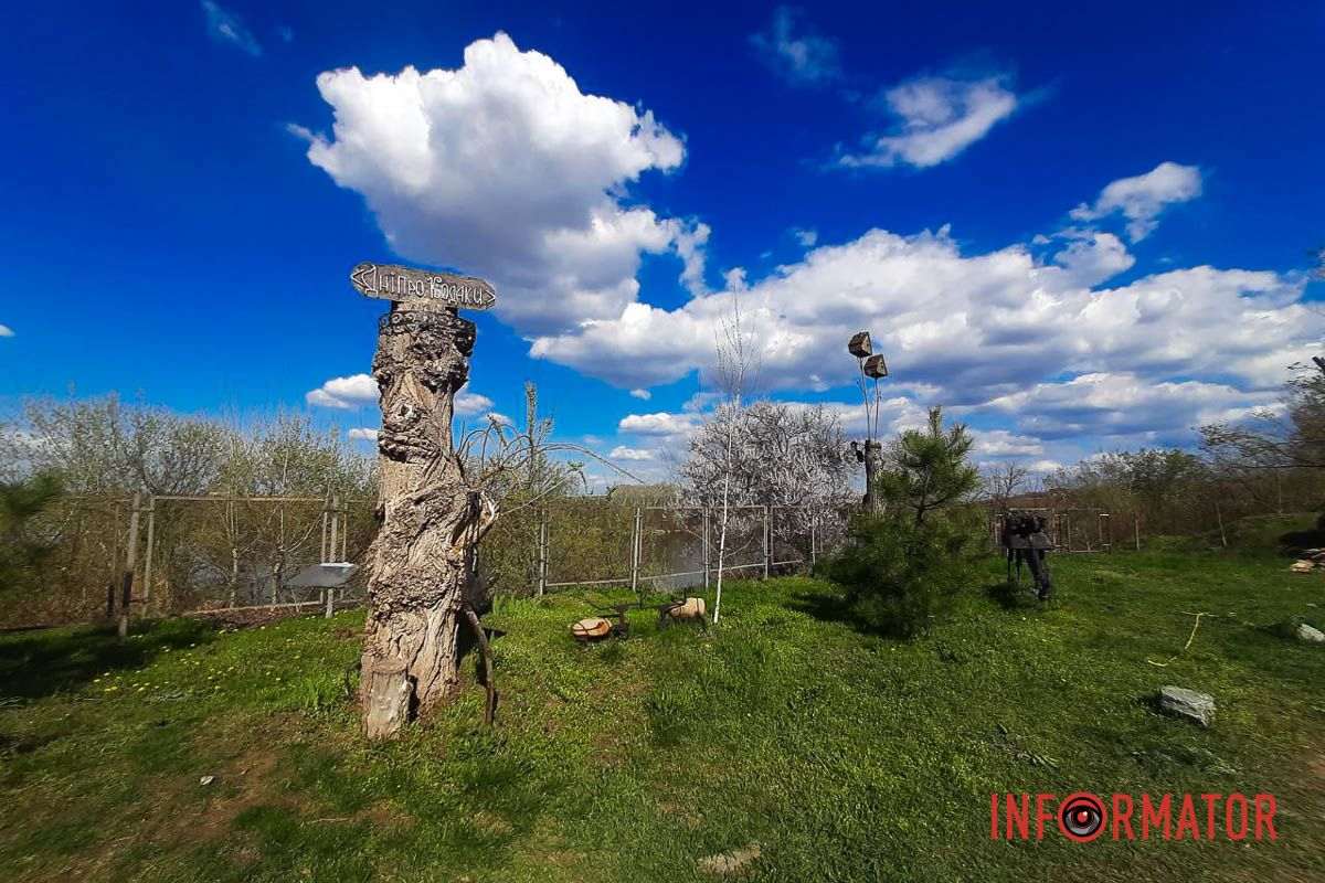 Зліпив дідусь горобчика із глини...