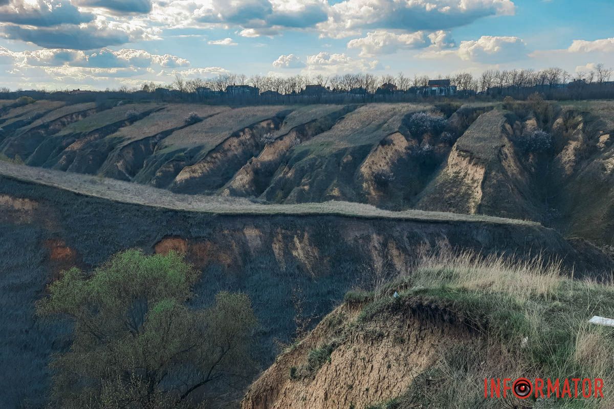 Не хочеться ні з дому, ні додому, Не хочеться ні з дому, ні додому,