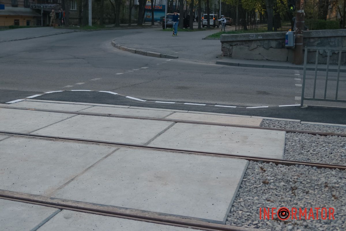 Однак роботи на перехресті з вулицями Шинною та 152-ї Дивізії тривають