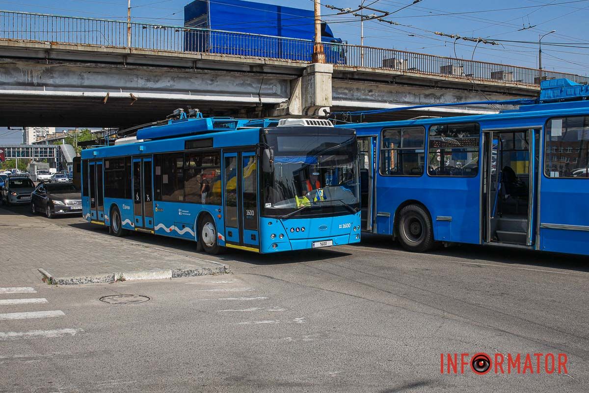 Тролейбуси з автономним ходом курсують за звичайним маршрутом Тролейбуси з автономним ходом курсують за звичайним маршрутом