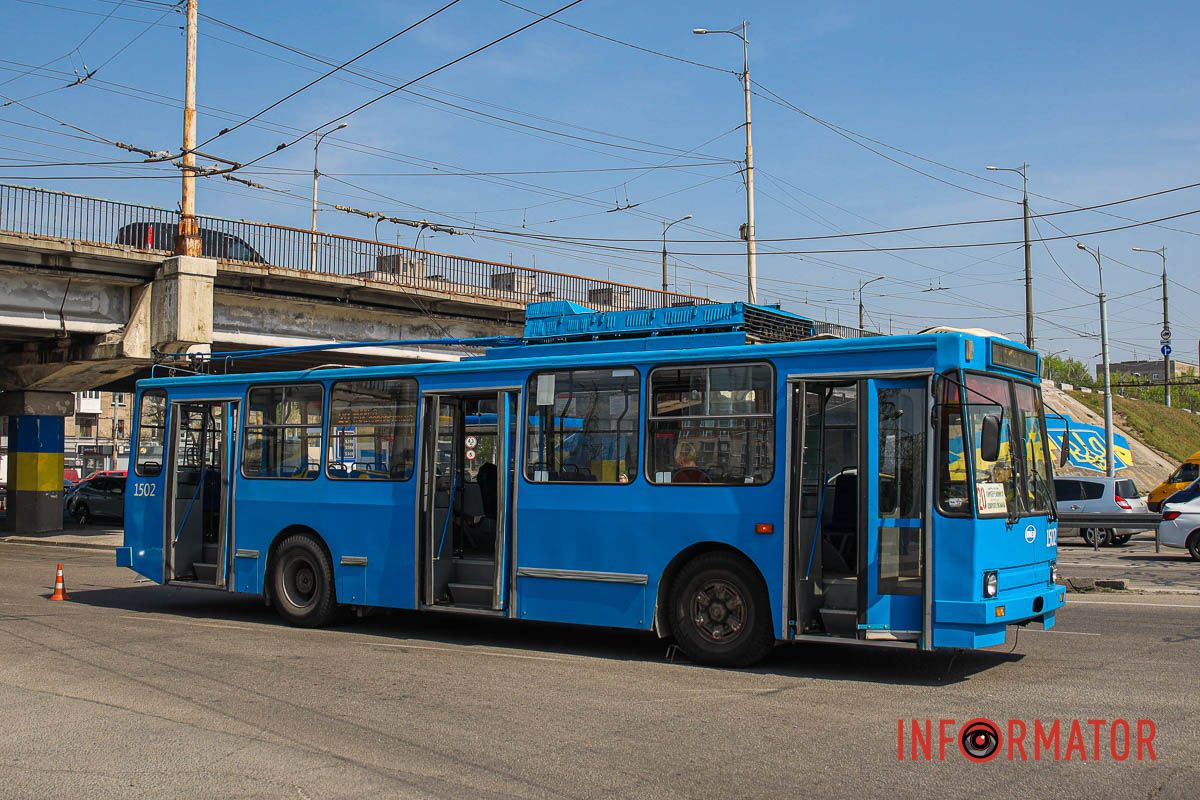 На Слобожанському проспекті біля McDonald's На Слобожанському проспекті біля McDonald's