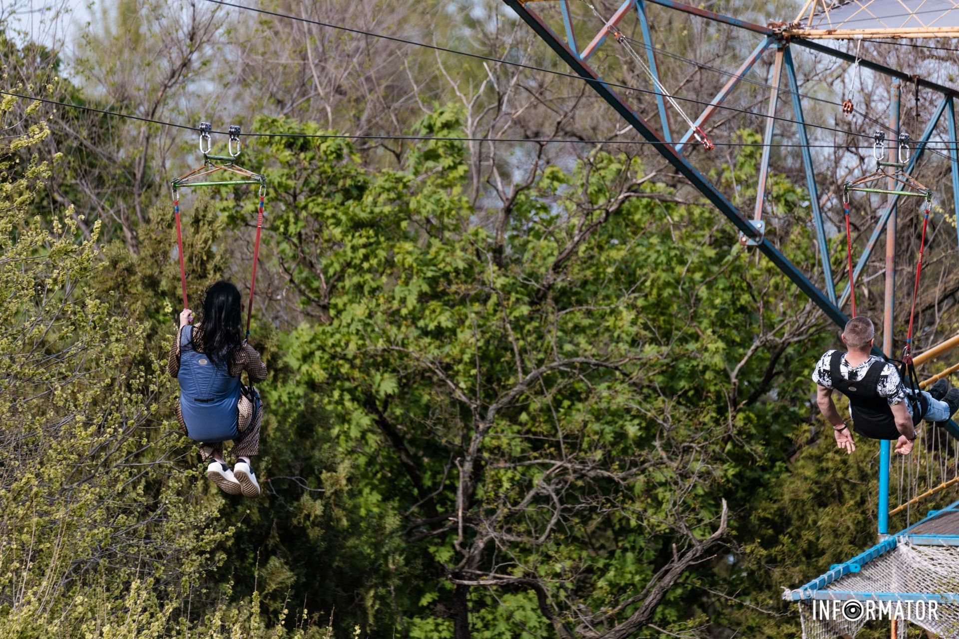 За лічені дні розквітли квіти та дерева