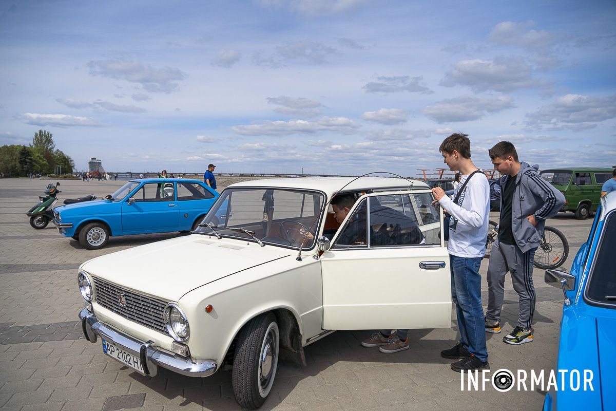 Рассмотреть Рассмотреть