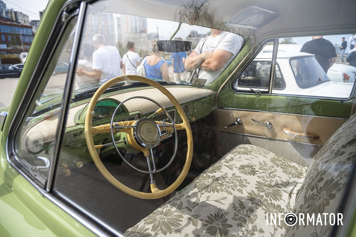 Поражают Поражают