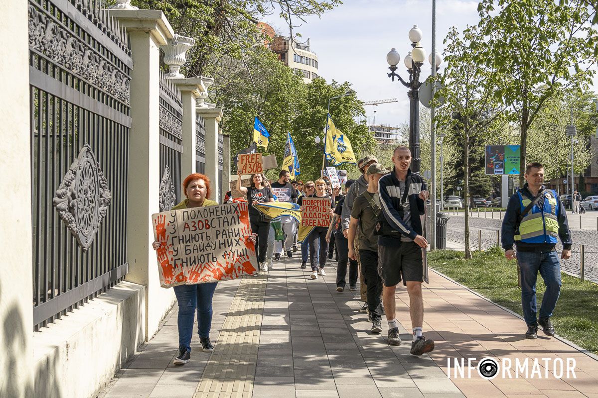 Їхня мрія - повернення Захисників з полону Їхня мрія - повернення Захисників з полону