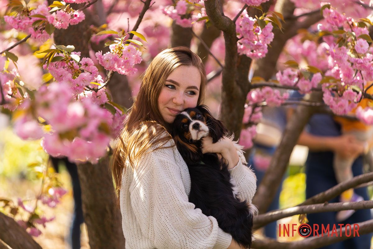 Була весна весела, щедра, мила,