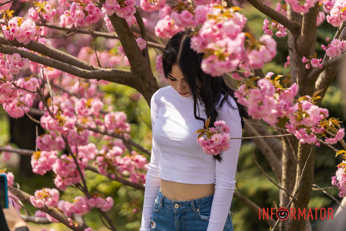 – Сонце його пригріває.