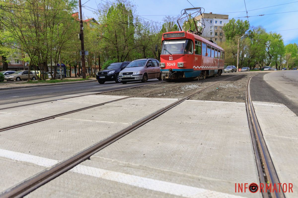 В Днепре завершили ремонт трамвайных переездов по проспекту Богдана Хмельницкого 5