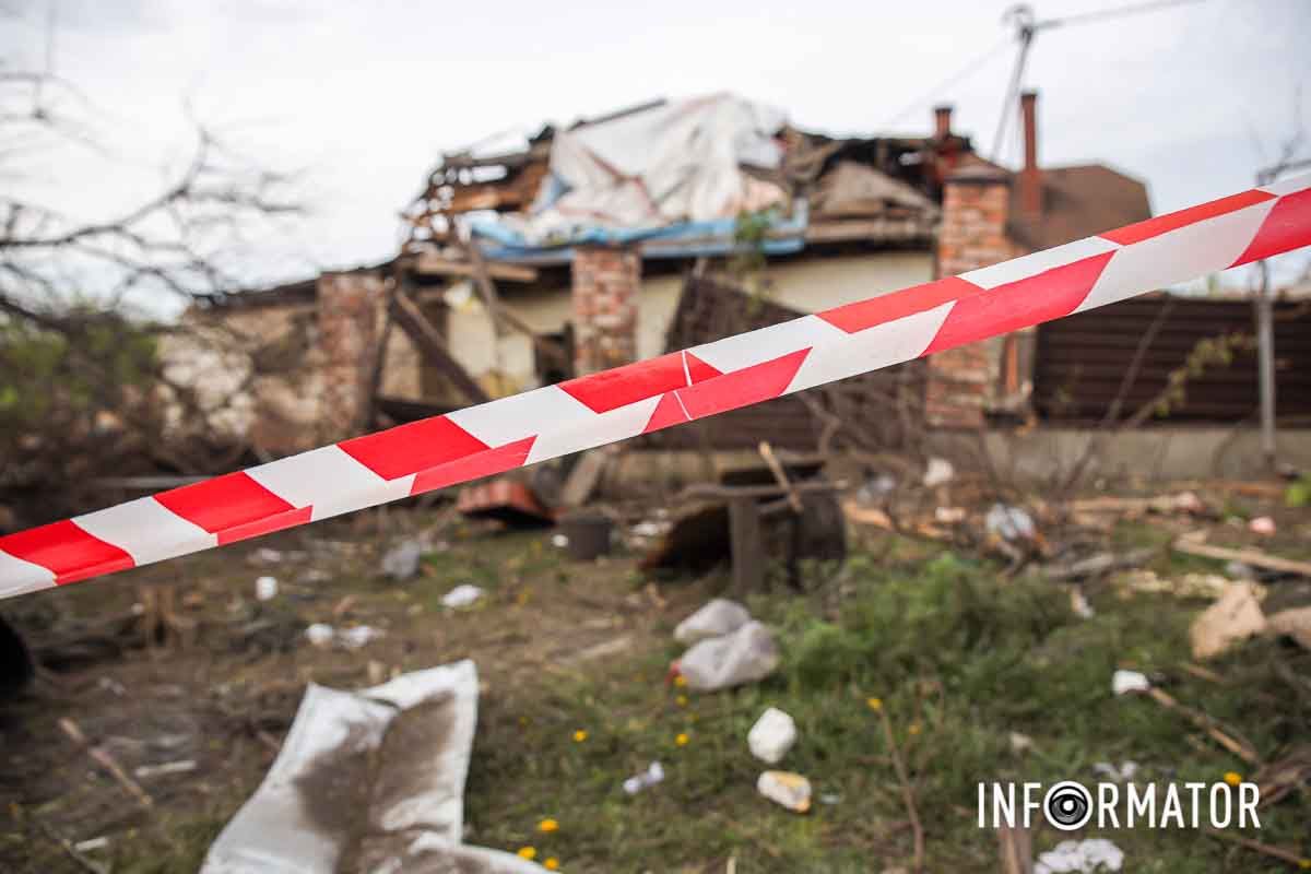 Деякі ділянки огороджені сигнальною стрічкою