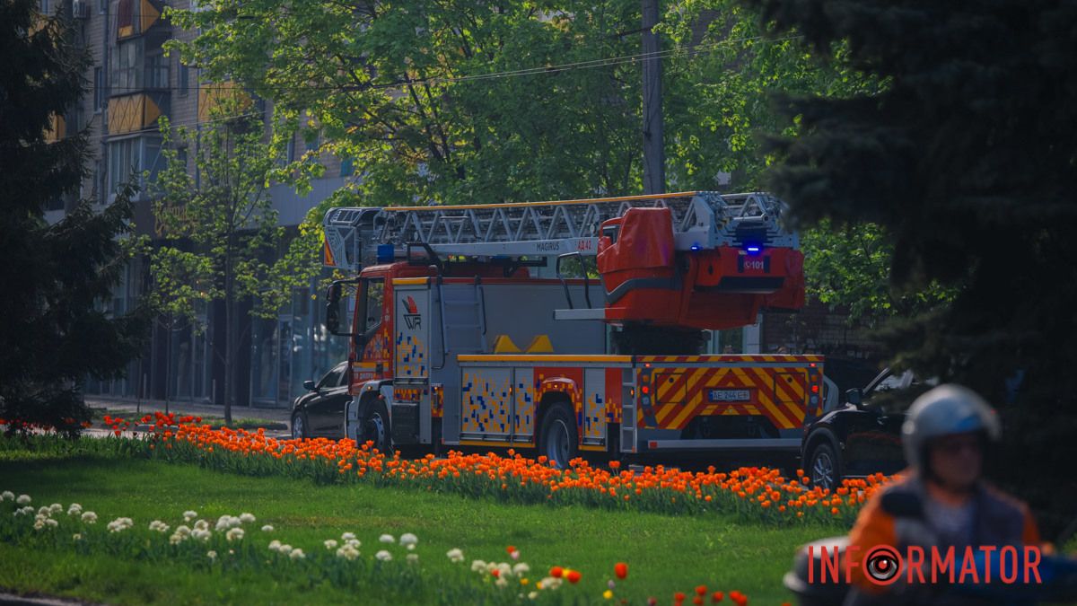 У Дніпрі на проспекті Науки бачили поліцейських, рятувальників та медиків: що відомо