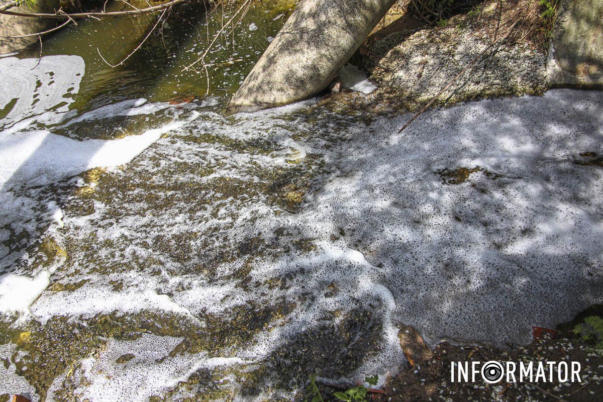 Колектор знаходиться в кінці вулиці Трансформаторної Колектор знаходиться в кінці вулиці Трансформаторної