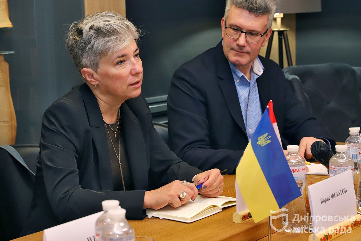 Мер Філатов обговорив з пані послом Канади в Україні Наталкою Цмоць перспективи підтримки Дніпра  