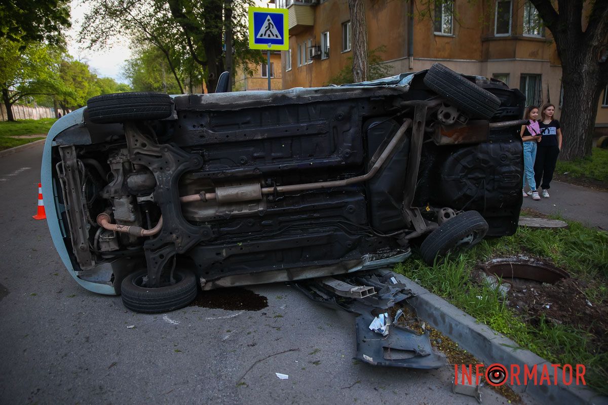 За словами поліцейських, ЗАЗ рухався по Караваєва (по головній)
