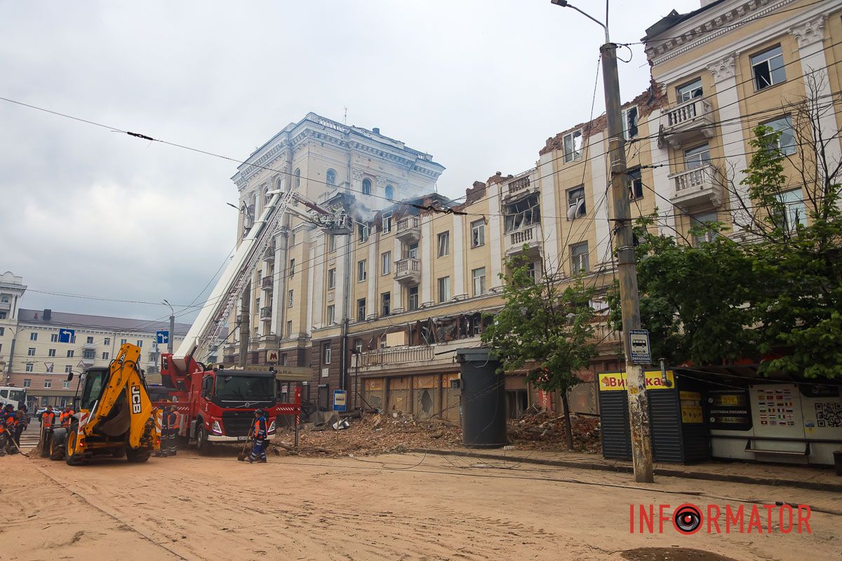 На месте работают соответствующие службы