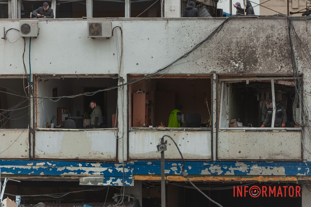 Вибиті вікна