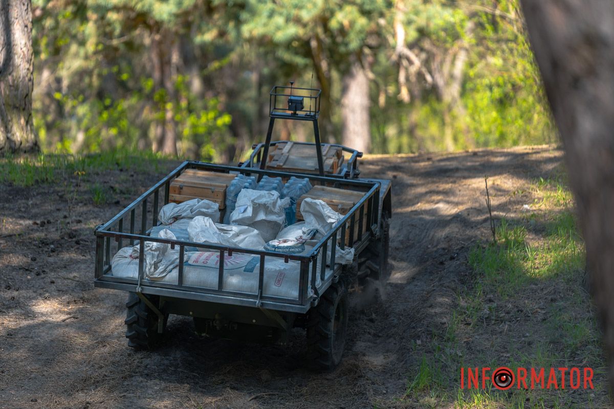 Авто нужно на фронте