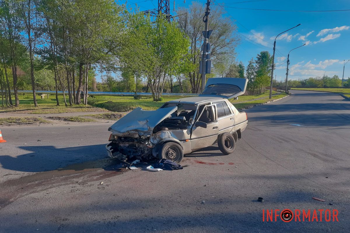 Внаслідок аварії постраждали троє людей