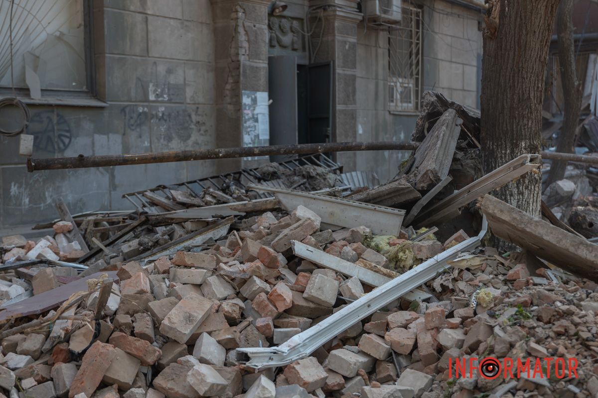 Чому весь світ просто спостерігає за цим?