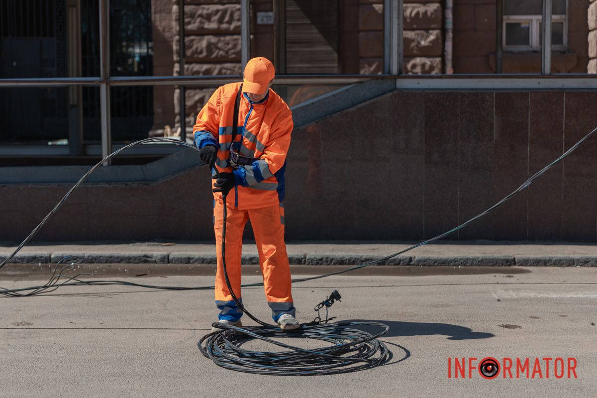 Обірвало дроти