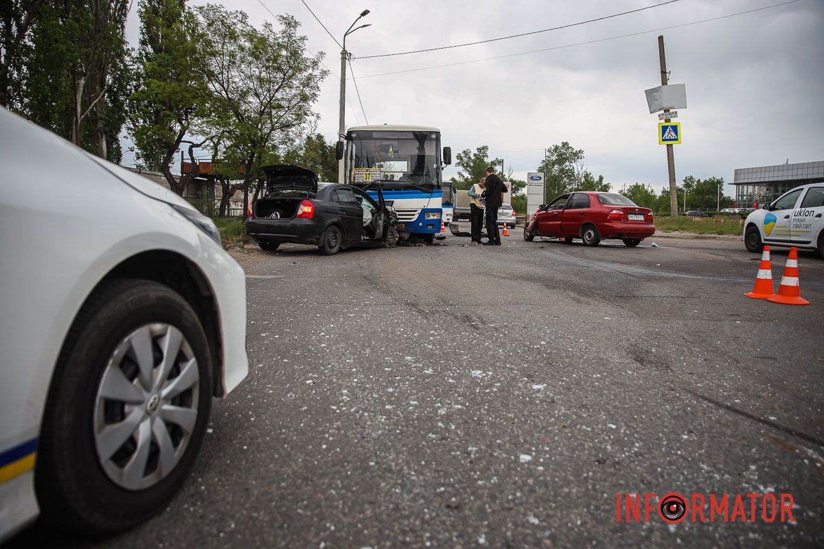 Зіштовхнулись Hyundai, Daewoo та автобус №37