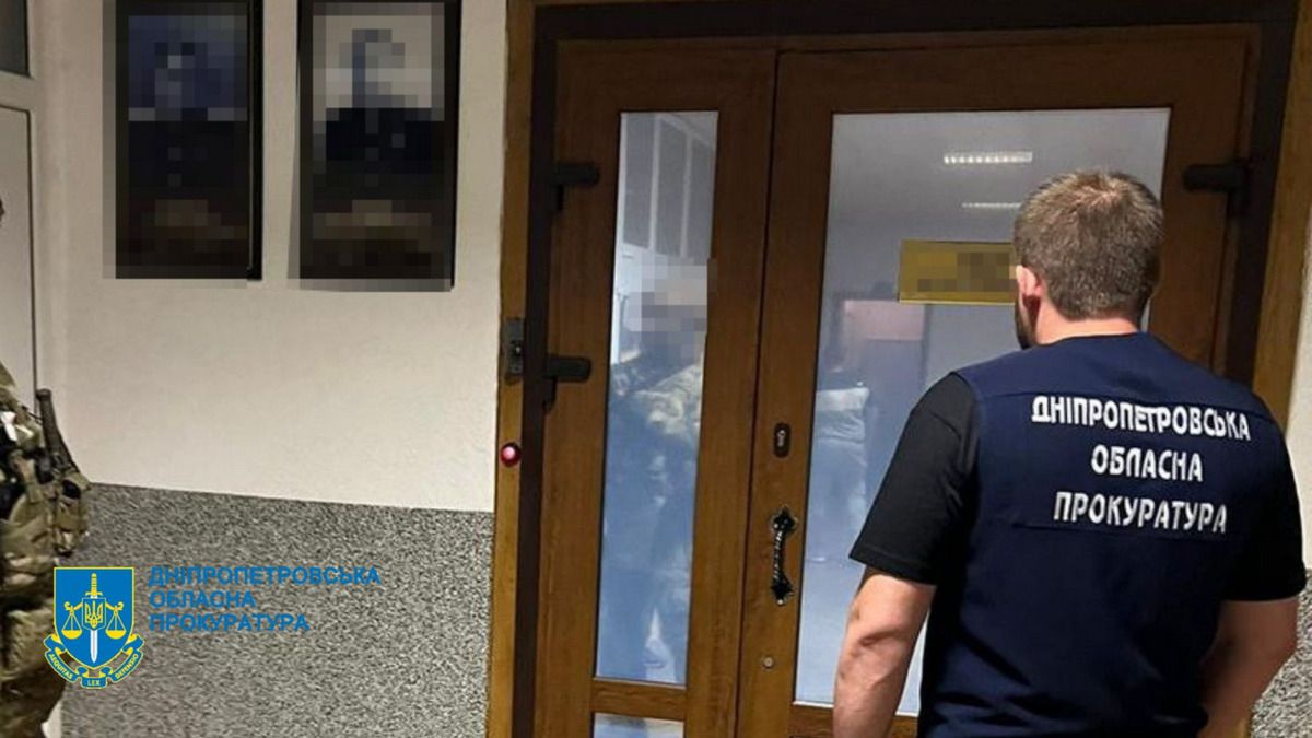 У Дніпрі місцевий підприємець організував злочинне угруповання У Дніпрі місцевий підприємець організував злочинне угруповання