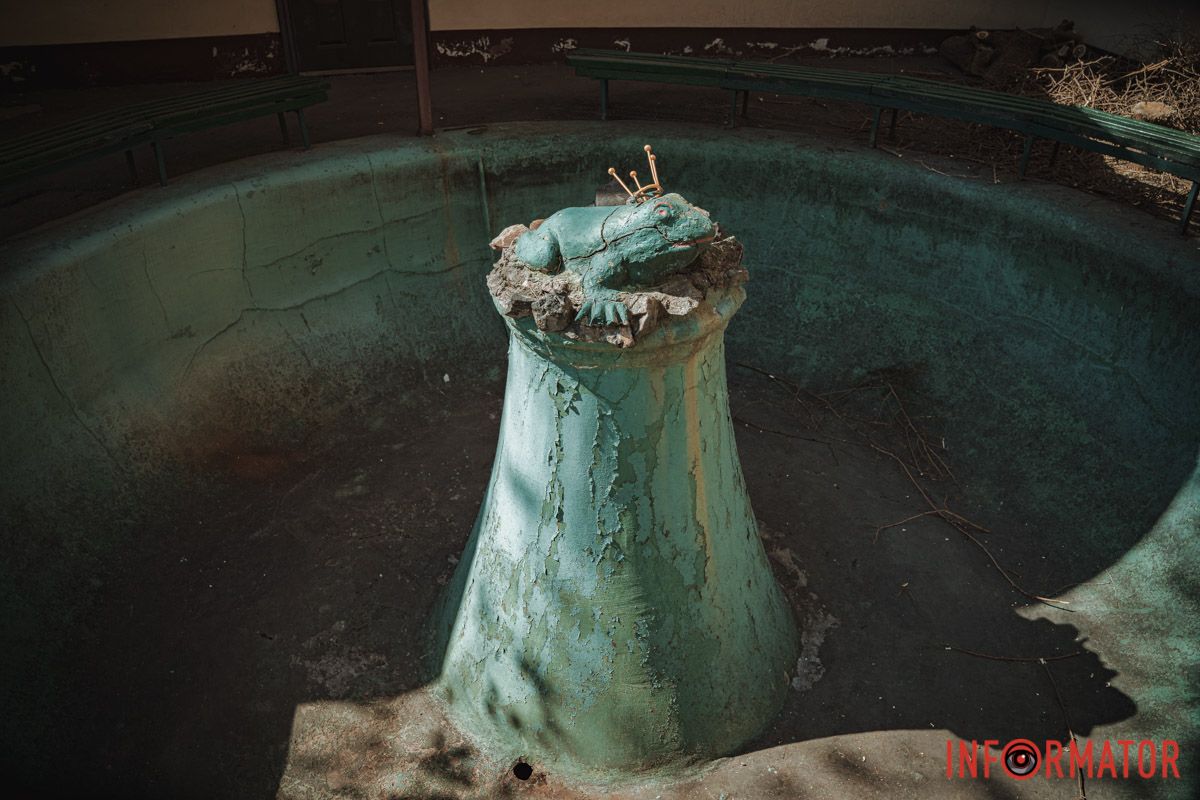 Наразі тут проходить реконструкція 