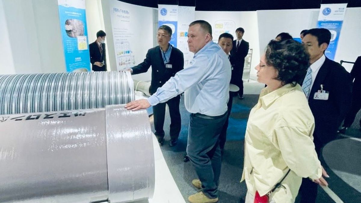 В Осаці Філатов зустрівся з українськими біженцями та поспілкувався з комунальниками, що працюють на великих обʼєктах міста