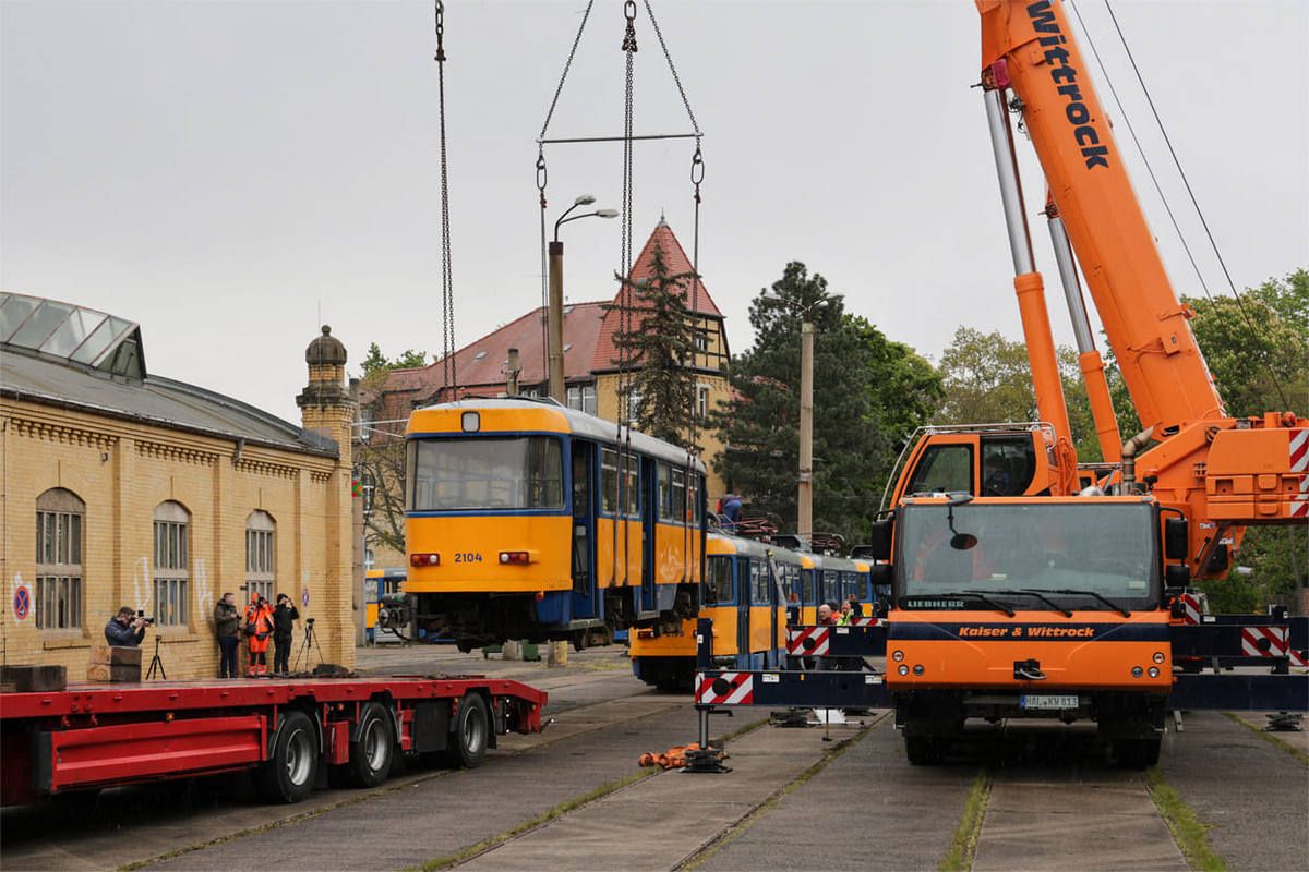 Речь идет о вагонах Tatra T4DM Речь идет о вагонах Tatra T4DM