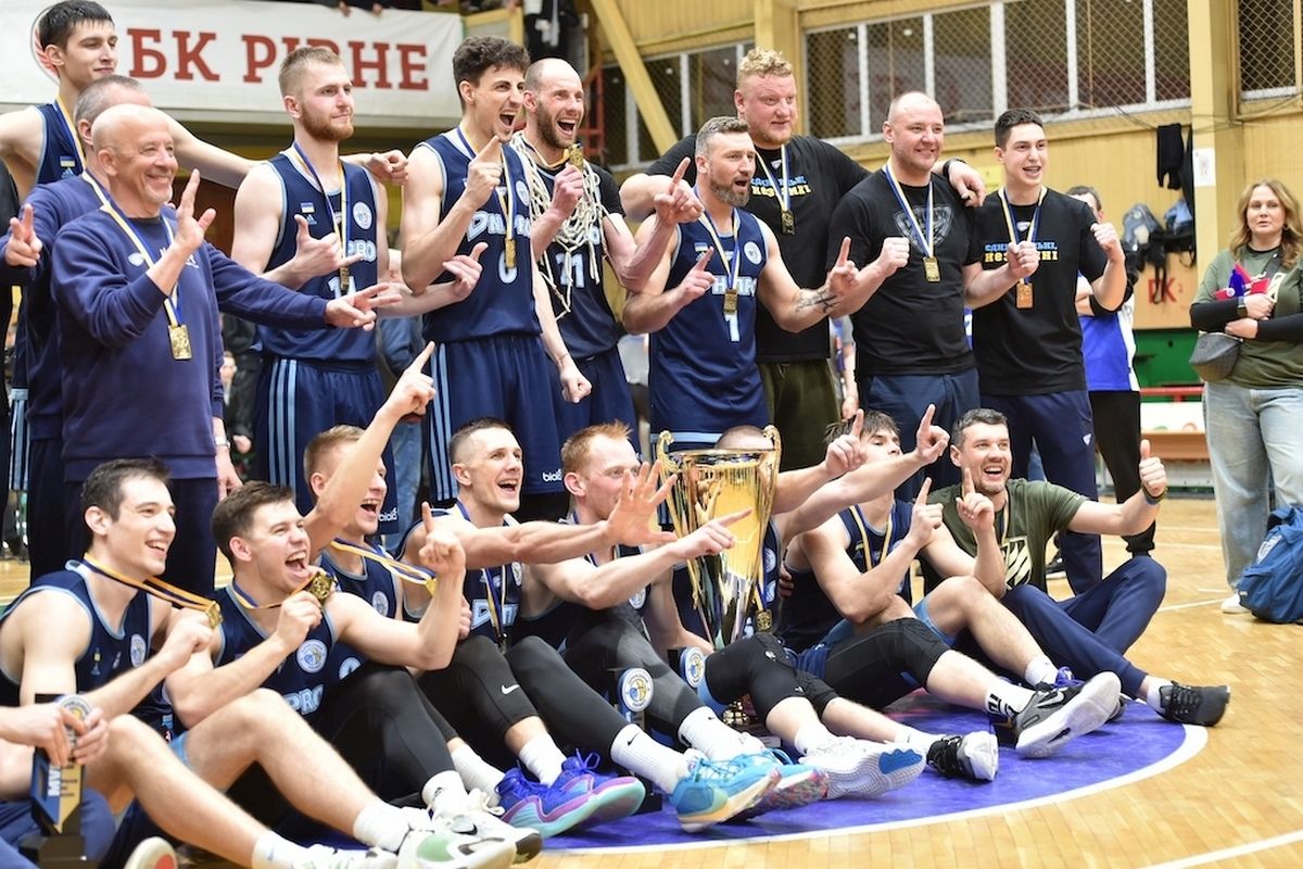 "Днепр" - чемпион Суперлиги "Днепр" - чемпион Суперлиги