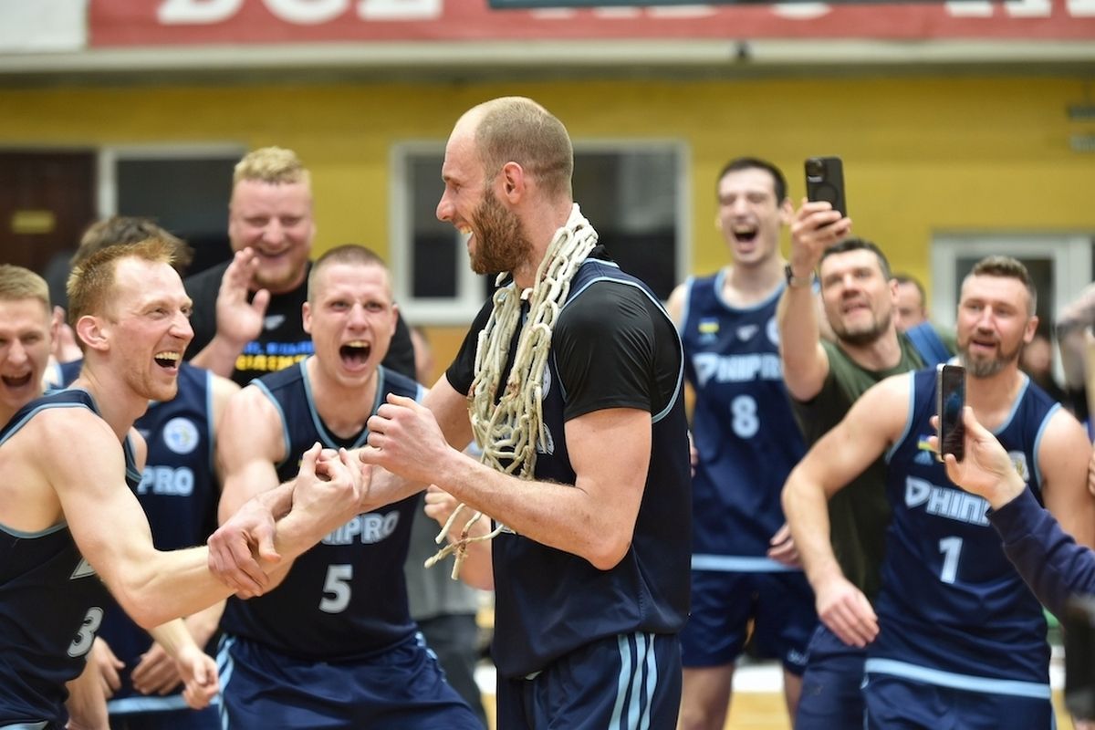 Станислав Тимофеенко - MVP сезона Суперлиги Станислав Тимофеенко - MVP сезона Суперлиги