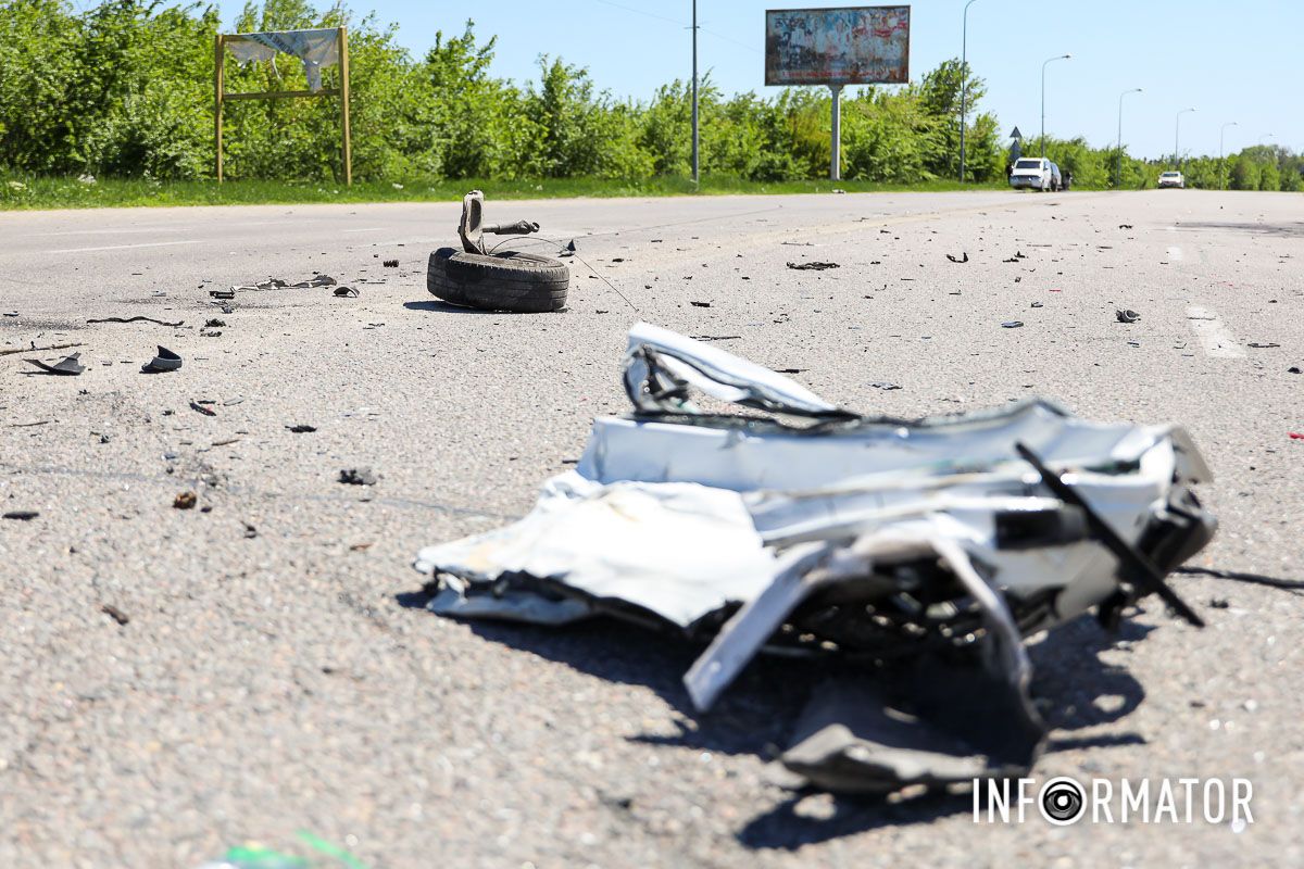 Свідки розповіли, що Range Rover рухався Аеропортівською з боку Дніпра